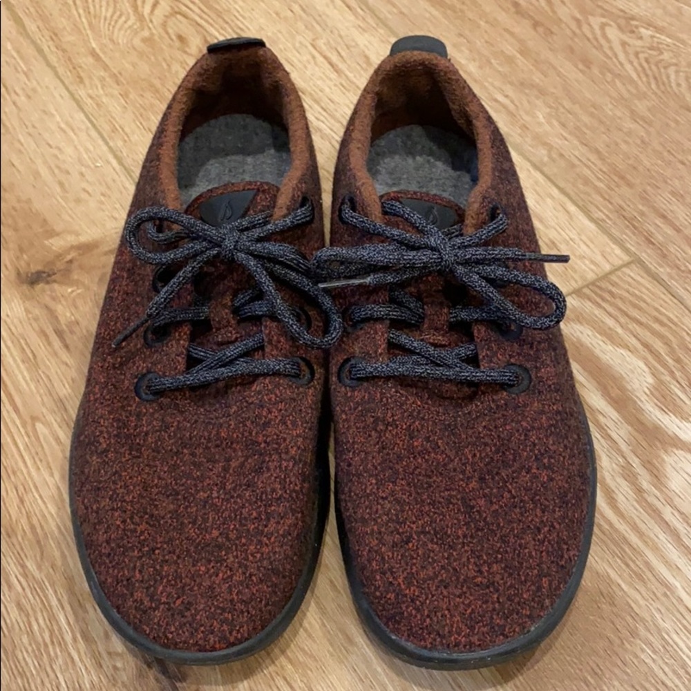Allbirds men wool burgundy with black runners